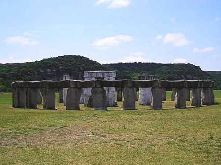 stonehenge-iia