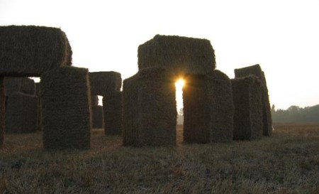 strawhenge views-sunlight